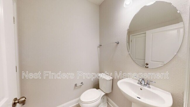 Building Photo - 14018 Sterely Ct S