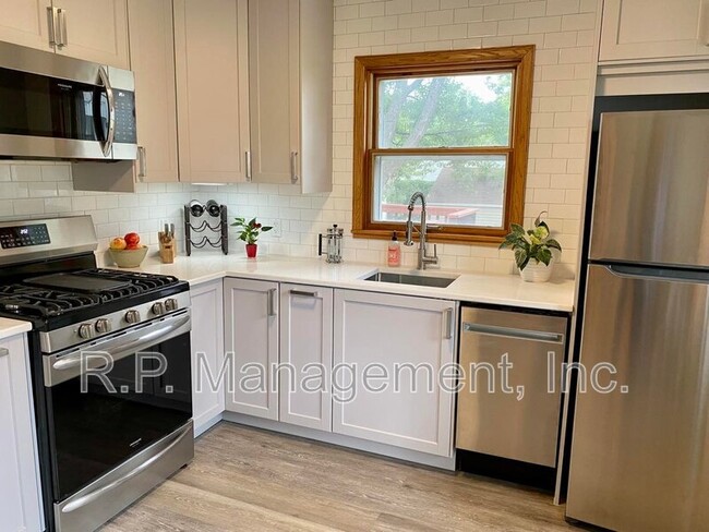 Foto del edificio - 5525 24th Ave S