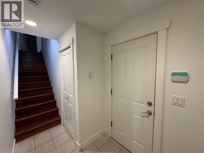 Building Photo - 65XX Arbutus St