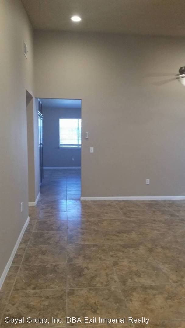 Building Photo - 4 br, 2 bath House - 2410 Heil Ave.