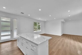 Building Photo - 8720 Silver Way