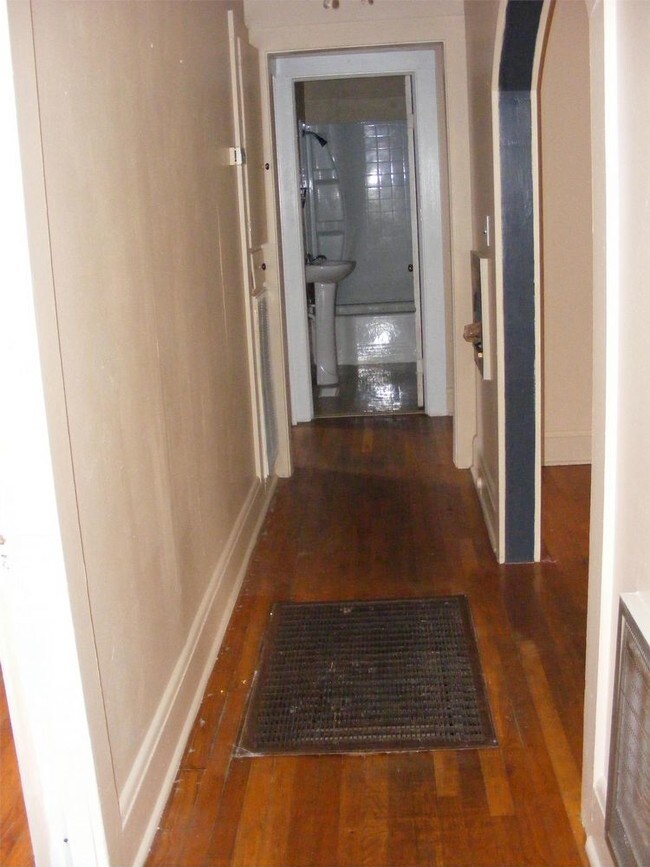 Foto del edificio - 1026 Jones St