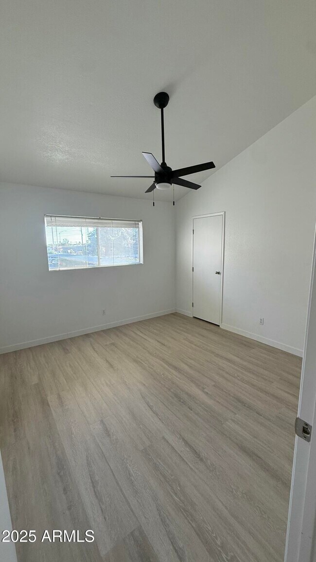 Building Photo - 520 N Stapley Dr