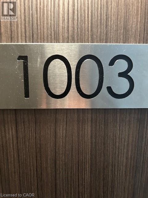 Photo du bâtiment - 550 N Service Rd