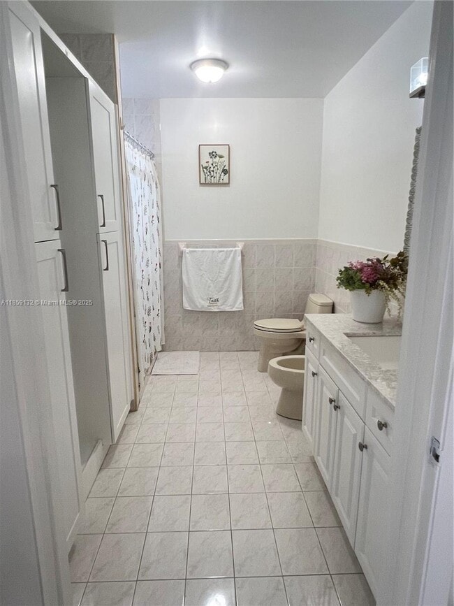 Foto del edificio - 1351 SW 70th Ave