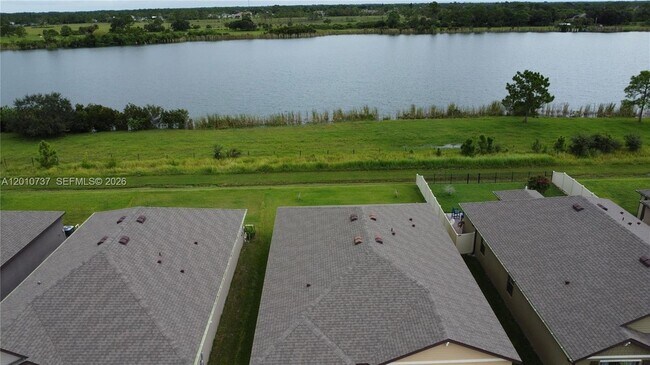 Foto del edificio - 2073 Farmhouse Rd SE