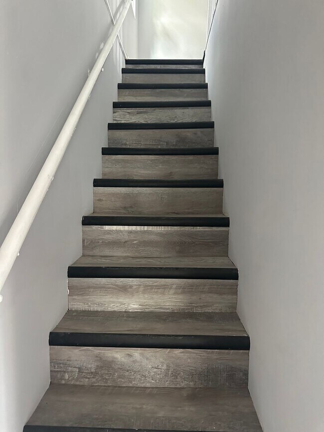 Foto del edificio - Warner Rd 4 Bedroom Single