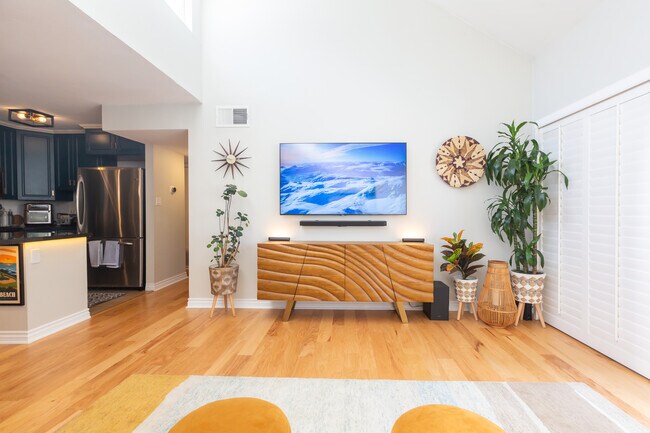 Foto del edificio - 5700 Etiwanda Ave