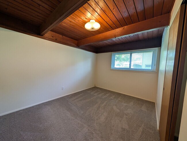 Building Photo - 3728 Capistrano Way