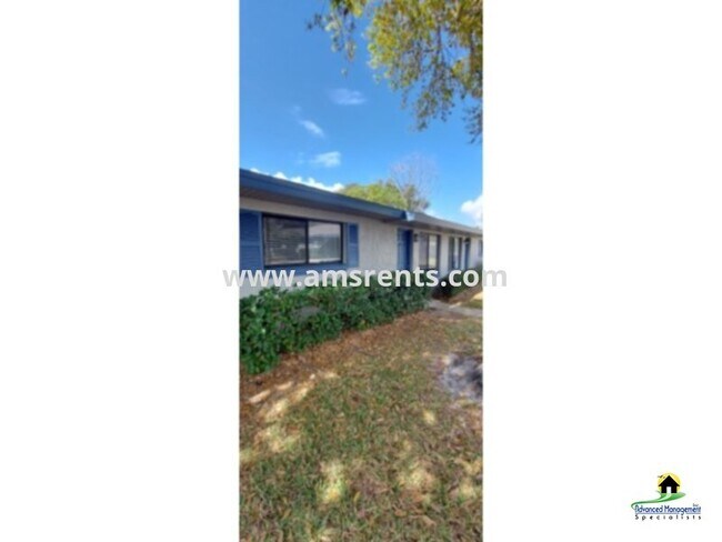 Foto del edificio - 550 Hattaway Dr