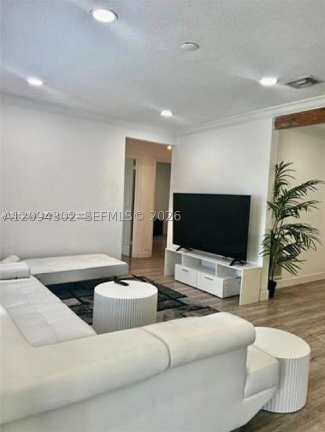 Building Photo - 12040 N Miami Ave