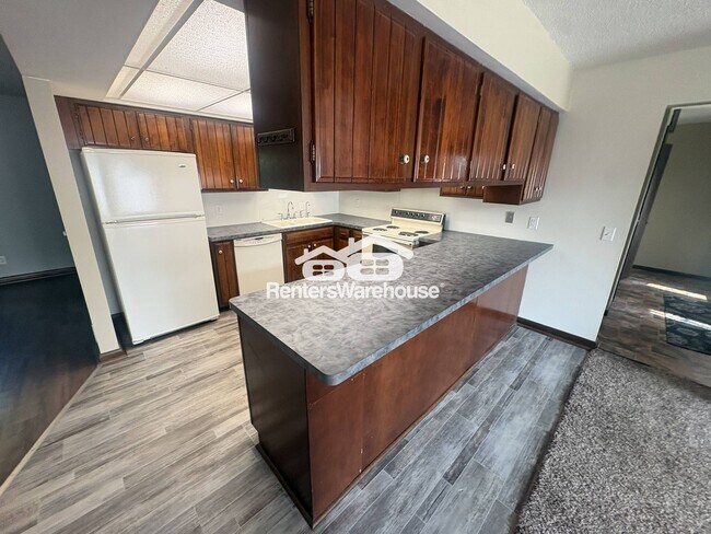 Building Photo - Private and Wooded in Blaine!  4 Bedroom 3 Bath  3000+ square feet!