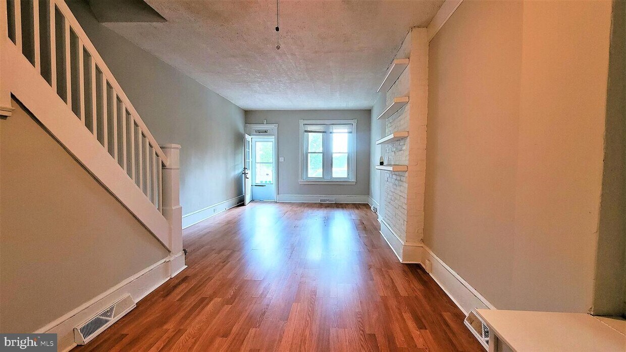 Foto principal - 329 Jefferson St