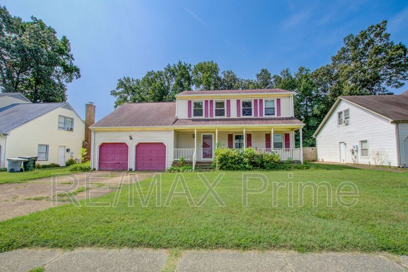 Primary Photo - 71 Michaels Woods Dr