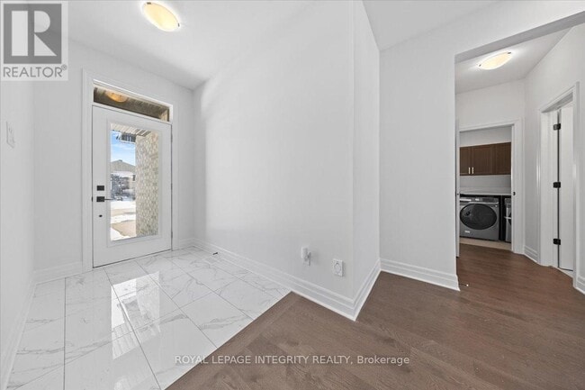 Building Photo - 312 Cornice St.