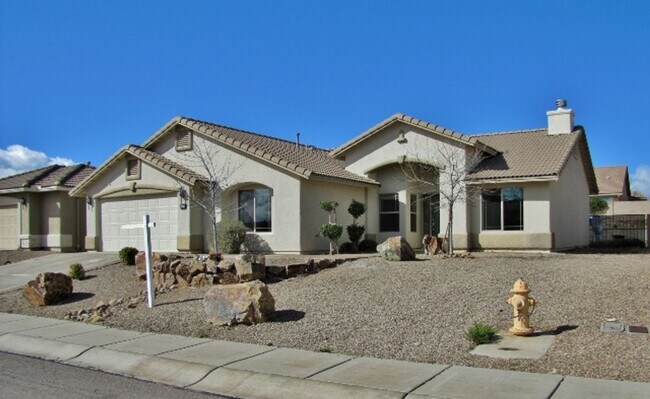 Foto del edificio - 4BR/2BA/2CG, 2122 sq.ft. home in the Oakmo...