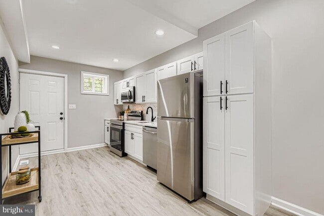 Building Photo - 1638 N Wolfe St