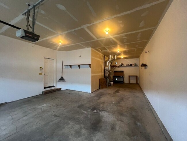Foto del edificio - 2600 Farmer Ln SE