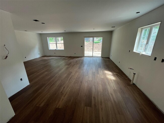 Building Photo - 105 Curie Rd
