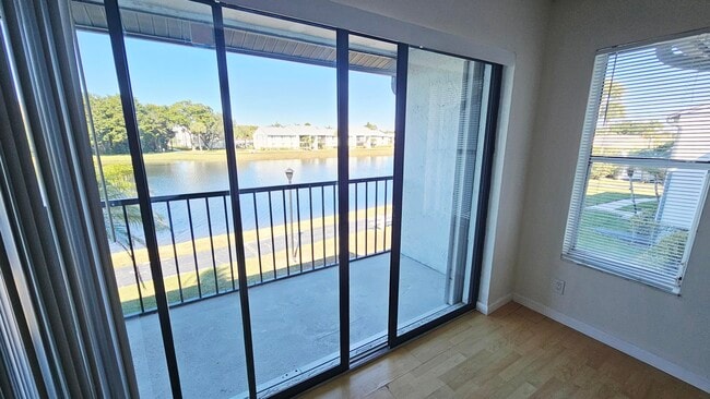 Building Photo - 1001 Green Pine Blvd