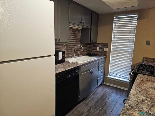 Foto del edificio - 1504 Layton Ct