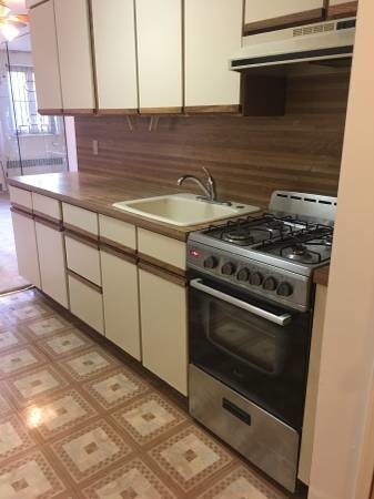 Foto del edificio - 179 Bay 8Th St