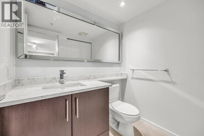 Building Photo - 2289 Yukon Crescent