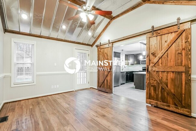 Building Photo - 3 Bedroom Pet-Friendly Home in CLAYTON, NC with Main Street Renewal