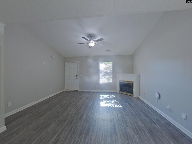 Foto del edificio - 112 Candar Ct