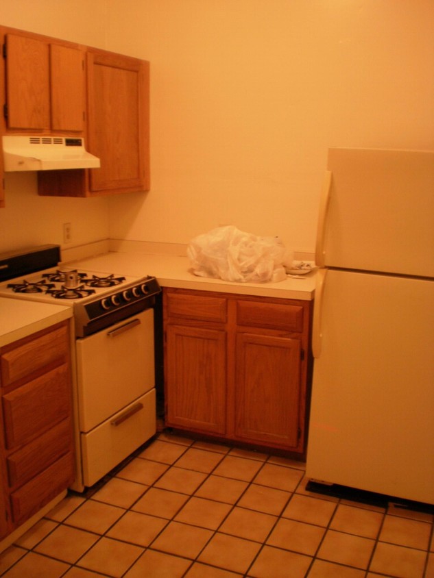 Foto principal - 54-56 Burbank St