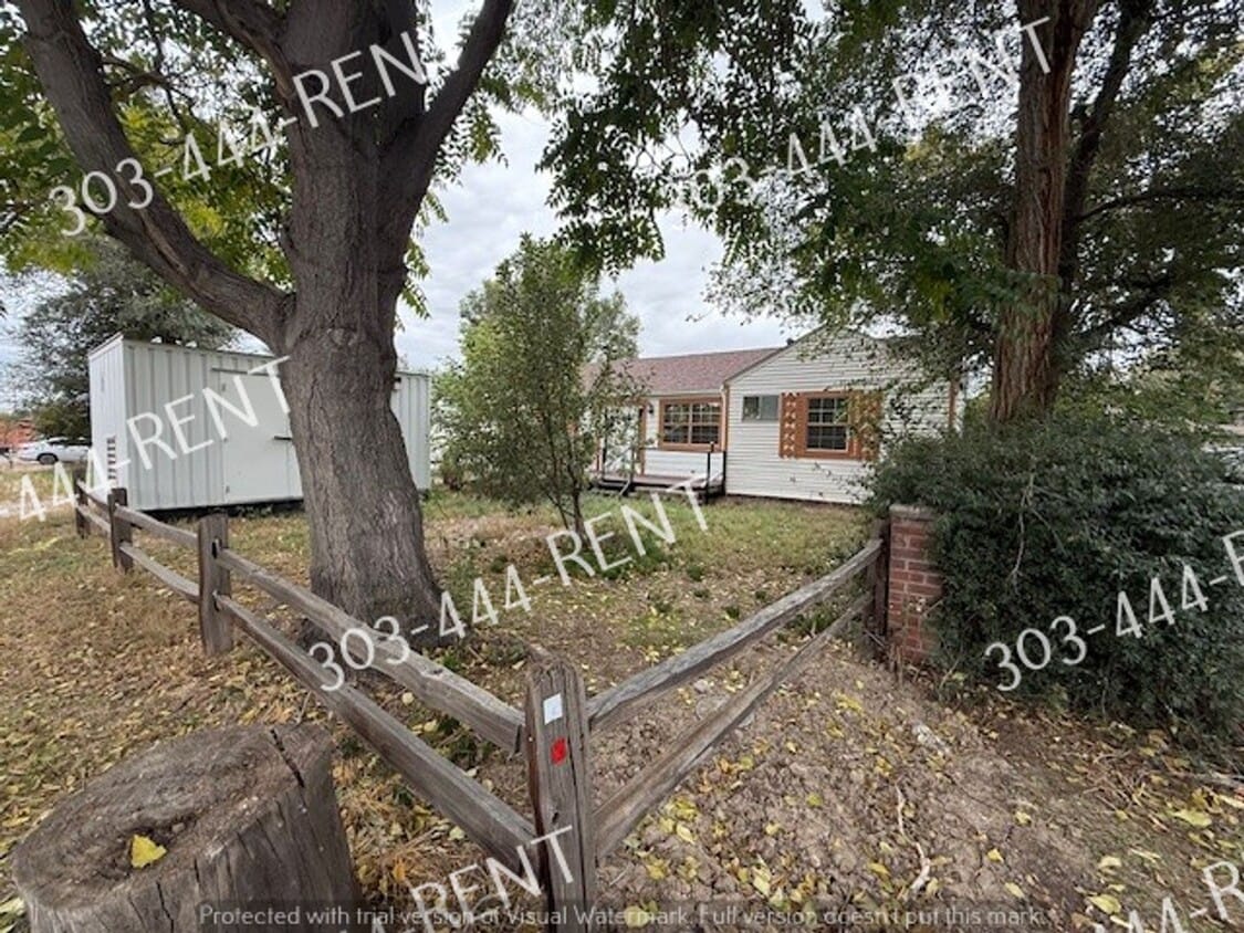 Primary Photo - Charming Home in Prime Lakewood Location!