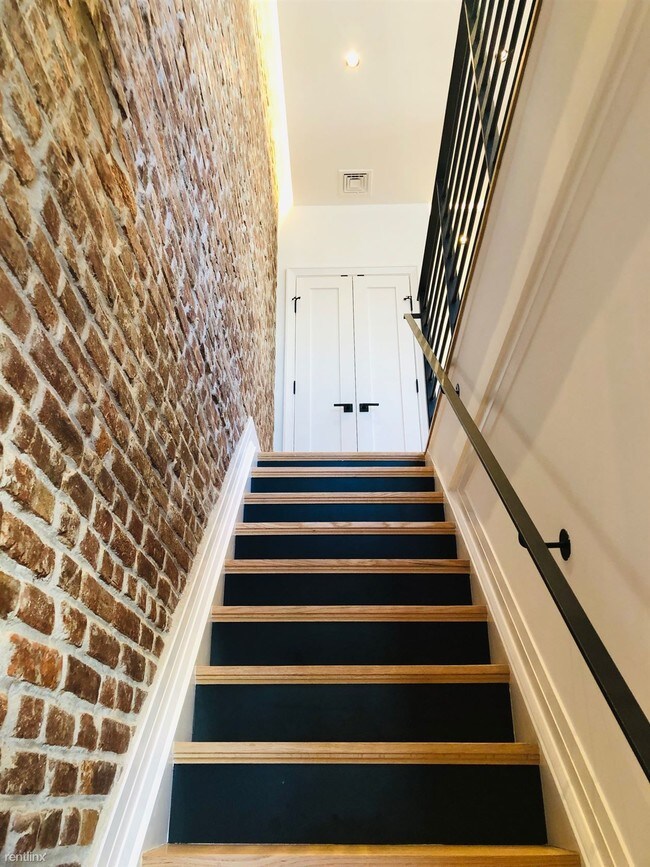 Foto del edificio - 3 br, 2 bath  - 2112 36th St