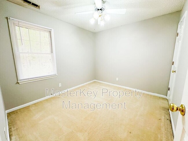 Foto del edificio - 3632 Manford Dr