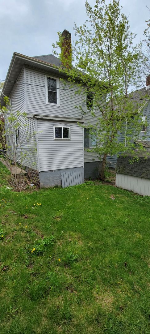 Building Photo - AVAILABLE JUNE - 4 Bed 1 Bath Located In East Hillside