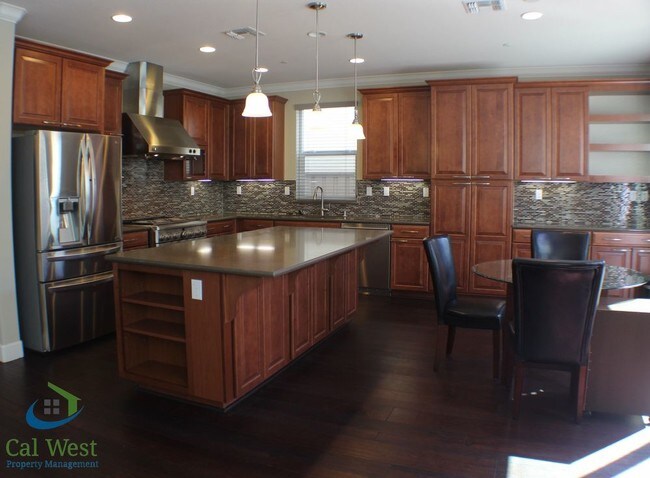 Building Photo - 6063 Sunstone Dr