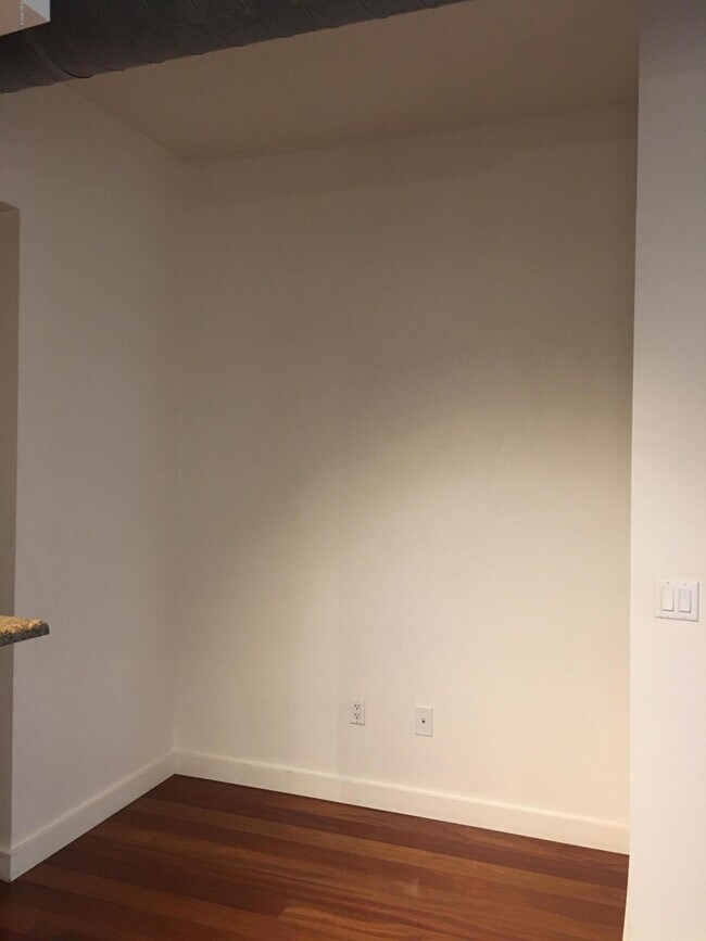 Foto del edificio - 310 S 4th St