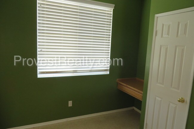 Foto del edificio - 10644 Thorndale St