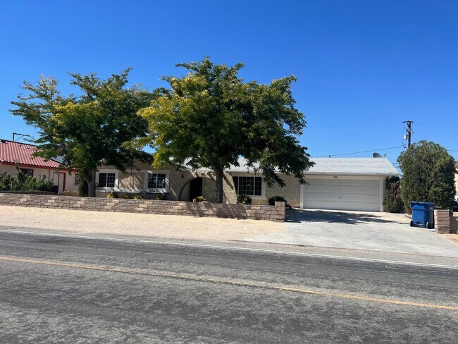 Building Photo - 10341 N Loop Blvd