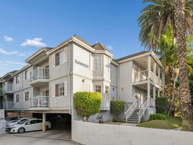 Building Photo - 2658 Menlo Ave