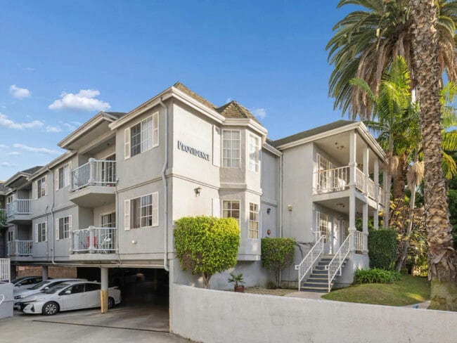 Building Photo - 2658 Menlo Ave