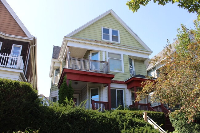 Building Photo - 2621 S Howell Ave