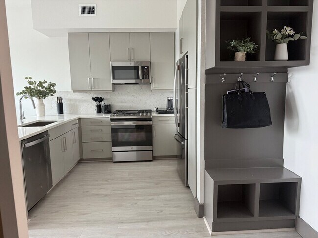 Foto del edificio - 4512-4518 Montrose Boulevard-SI ID1539477P