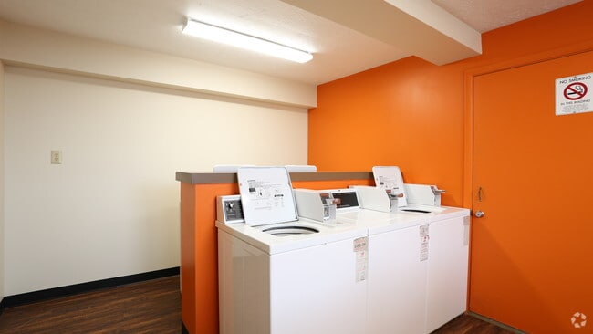 Laundry - Schrock Park