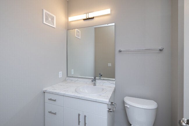 3BR, 2BA - 1,283SF - Second Bathroom - The Ascent