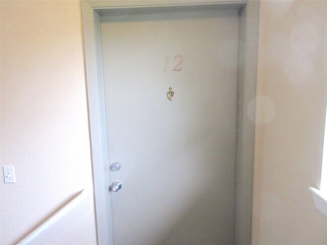 Foto del edificio - 1230 Shadowdale Dr