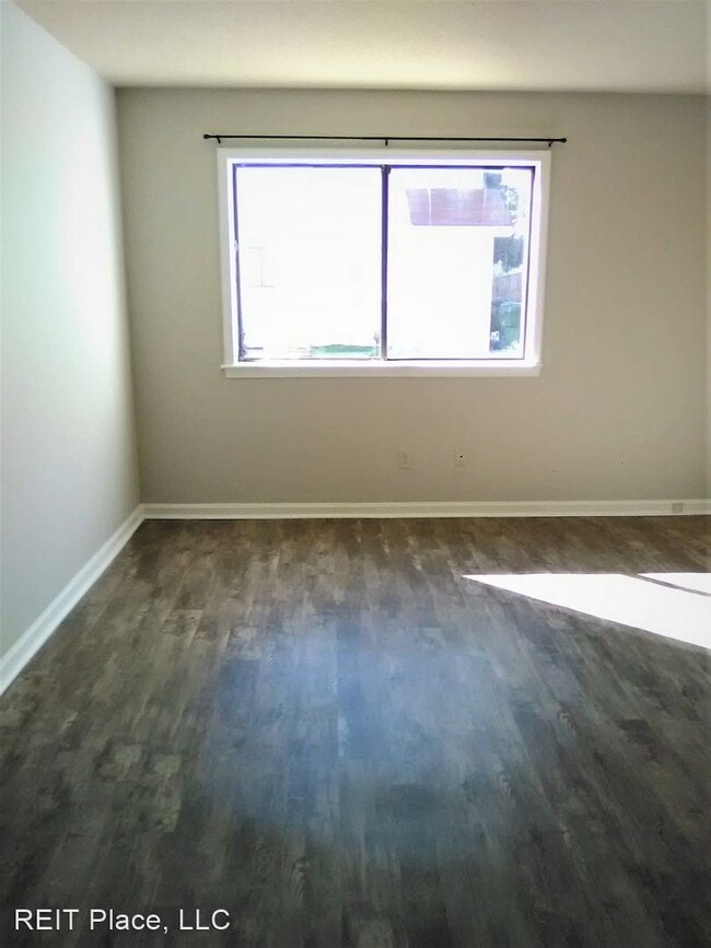 Building Photo - 4409 Louisburg Rd