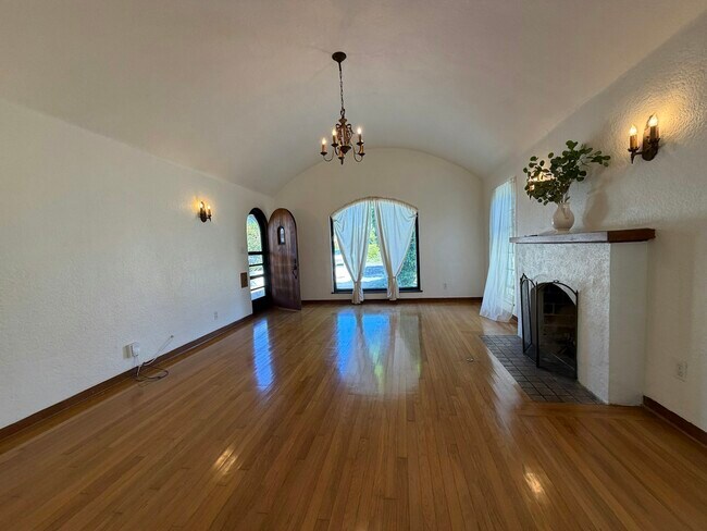 Foto del edificio - 3138 Bancroft St