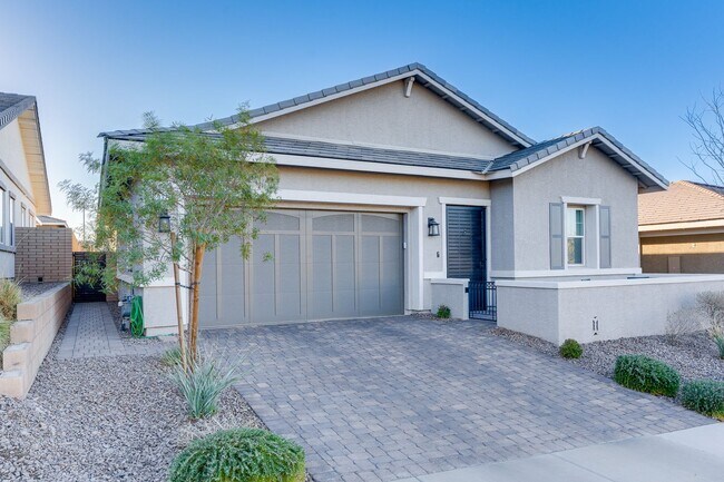 Foto del edificio - Charming Single-Story in Cadence with Fireplace & Entertainer’s Backyard!