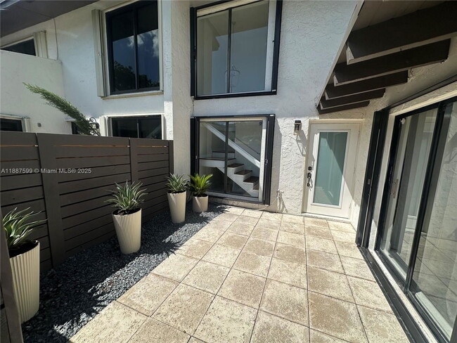 Building Photo - 7106 SW 112th Pl