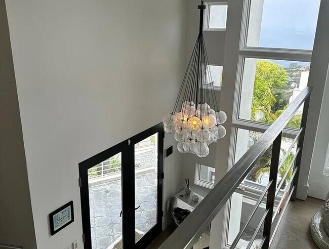 Foto del edificio - Azari PM-Juccuzi- half acre luxurious landscape-fully chic furniture -  massive lot , 18 fruit tr...